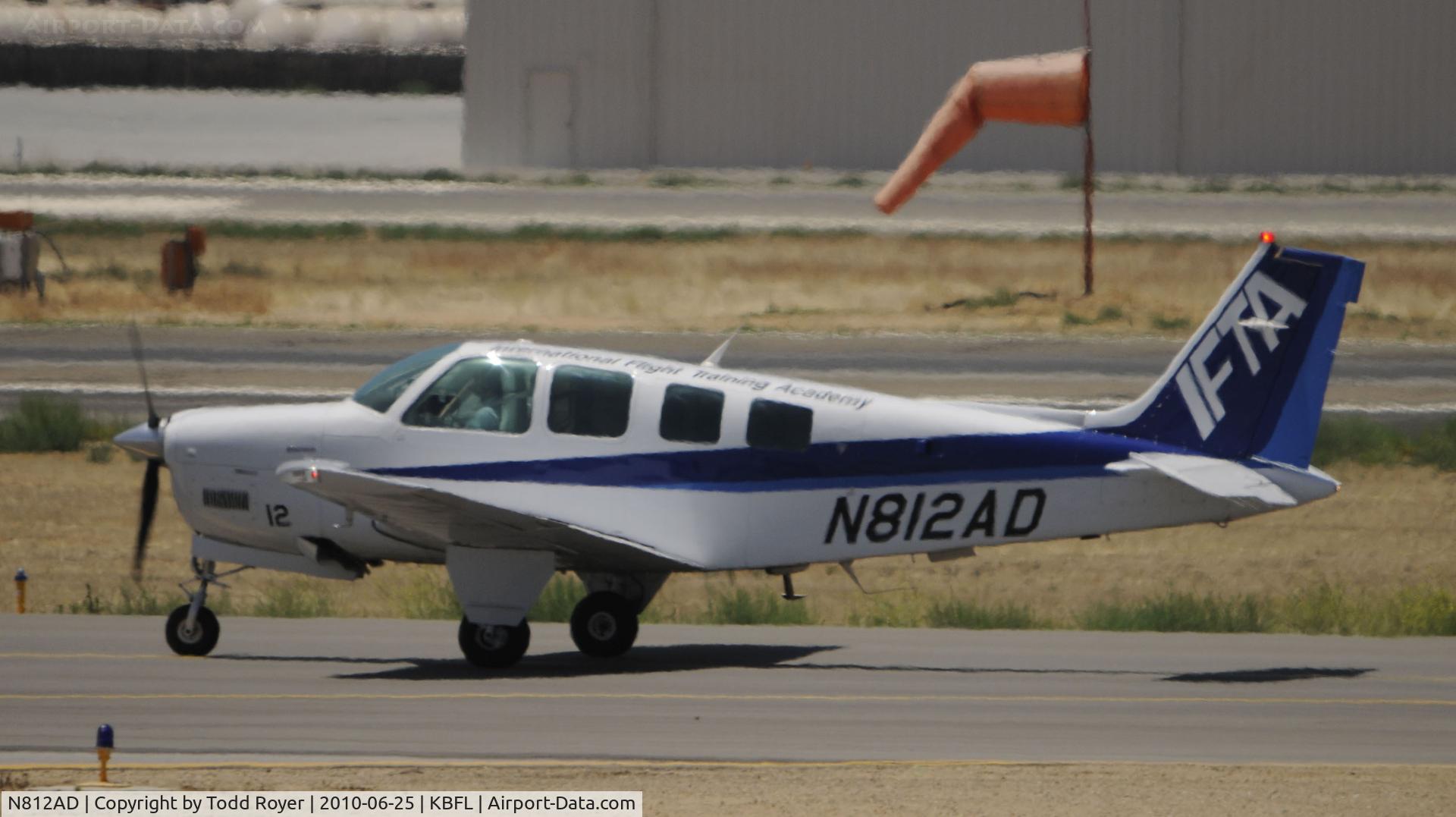 N812AD, Beech A36 Bonanza 36 C/N E-2960, learning to fly at Bakersfield