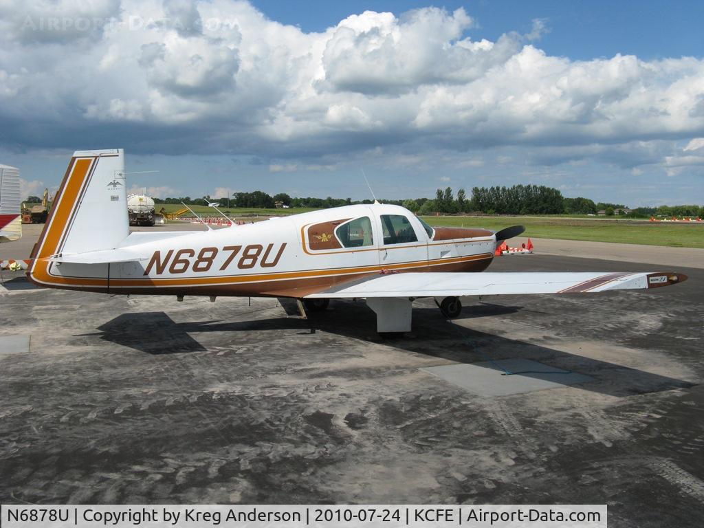 N6878U, 1963 Mooney M20C Ranger C/N 2582, Mooney M20C on the line.