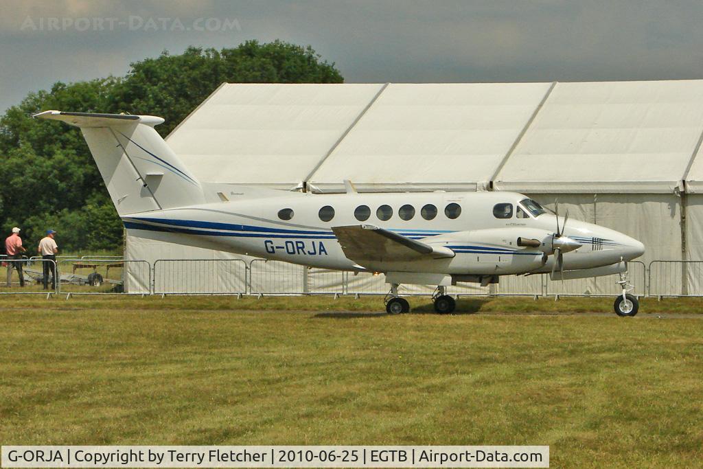 G-ORJA, 1997 Beech 200 Super King Air C/N BB-1570, 1997 Raytheon Aircraft Company BEECH B200, c/n: BB-1570 at AeroExpo 2010