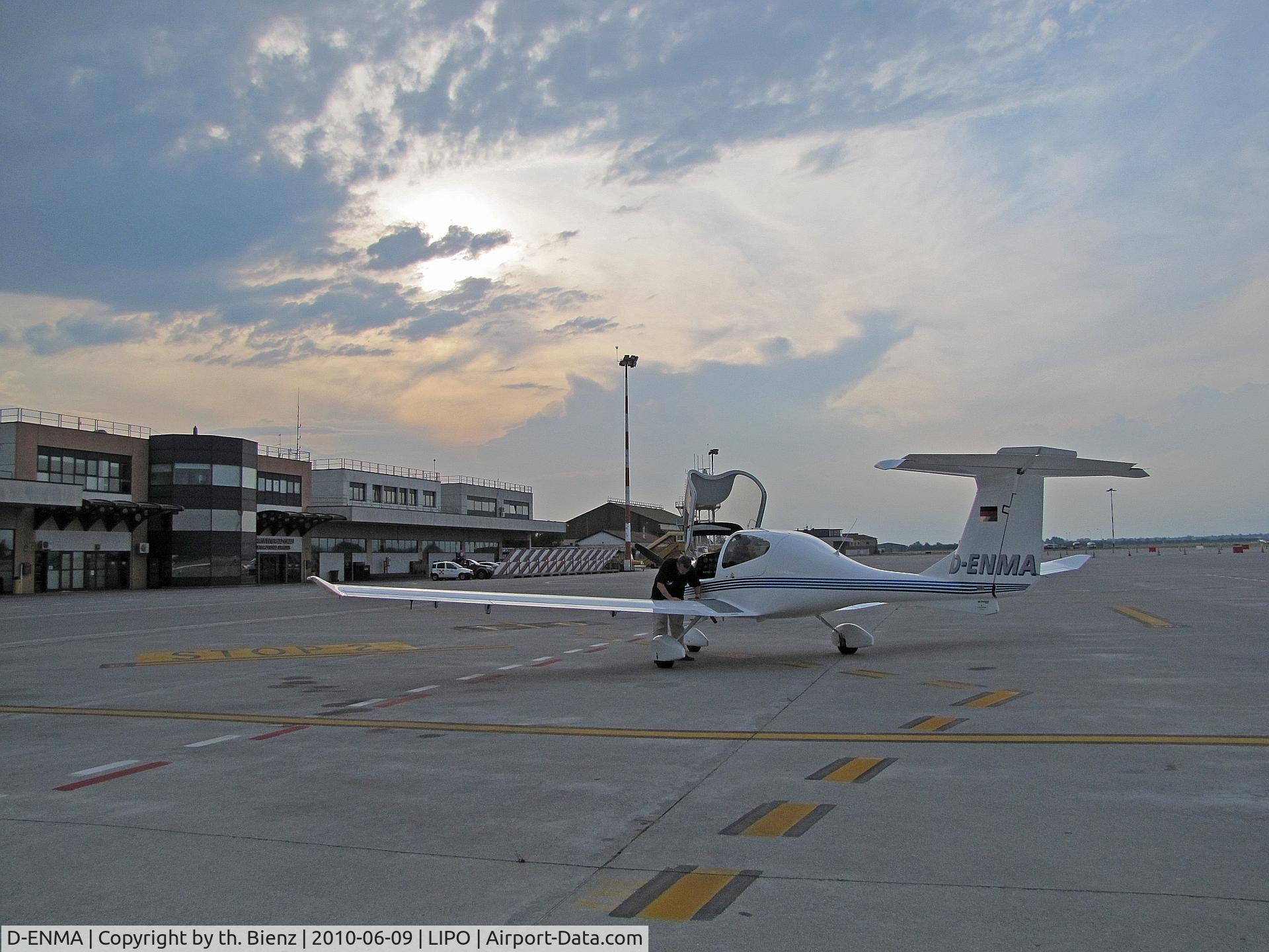 D-ENMA, 2003 Diamond DA-40 Diamond Star C/N 40.337, D-ENMA in Brescia LIPO  Italy