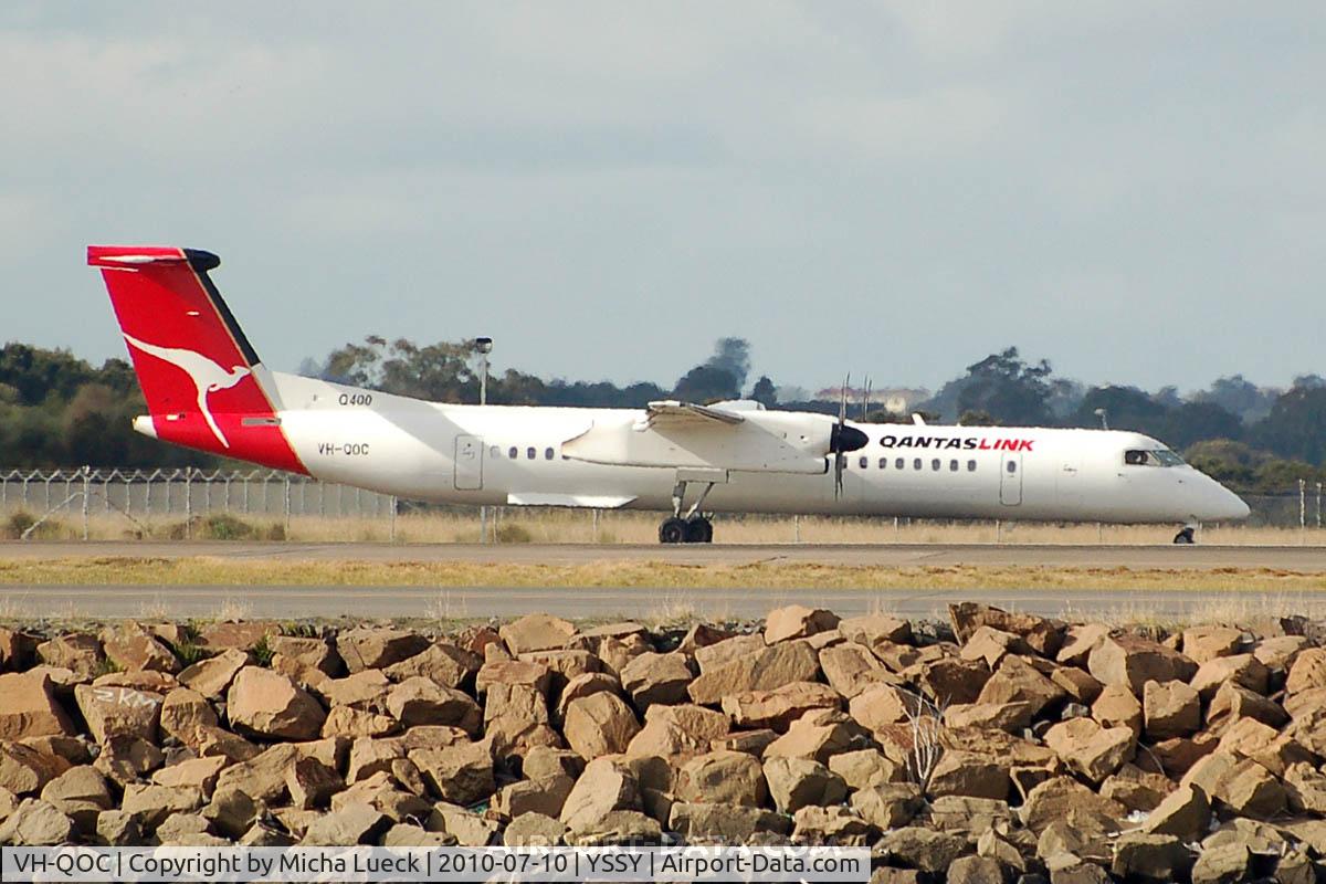 VH-QOC, 2005 De Havilland Canada DHC-8-402Q Dash 8 C/N 4117, At Sydney