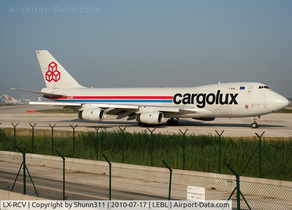 LX-RCV, 1999 Boeing 747-4R7F C/N 30400, Lining up rwy 25R for departure...