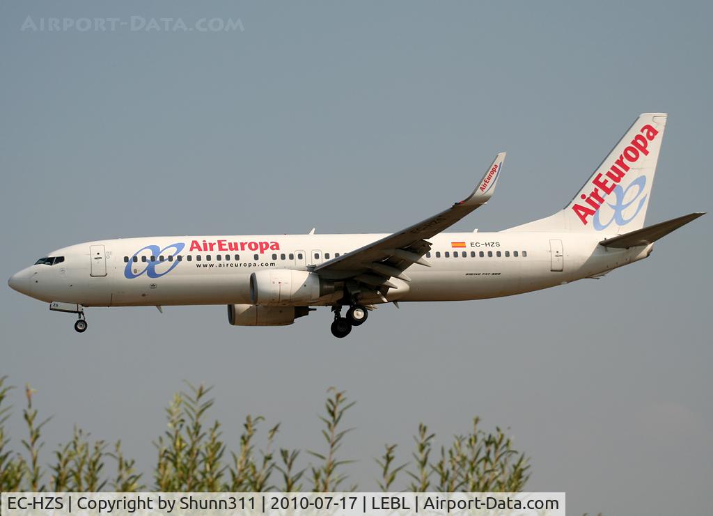 EC-HZS, 2001 Boeing 737-86Q C/N 30276, Landing rwy 25R