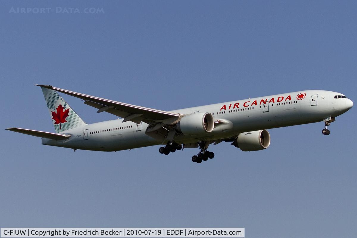 C-FIUW, 2008 Boeing 777-333/ER C/N 35249, on final RW07R