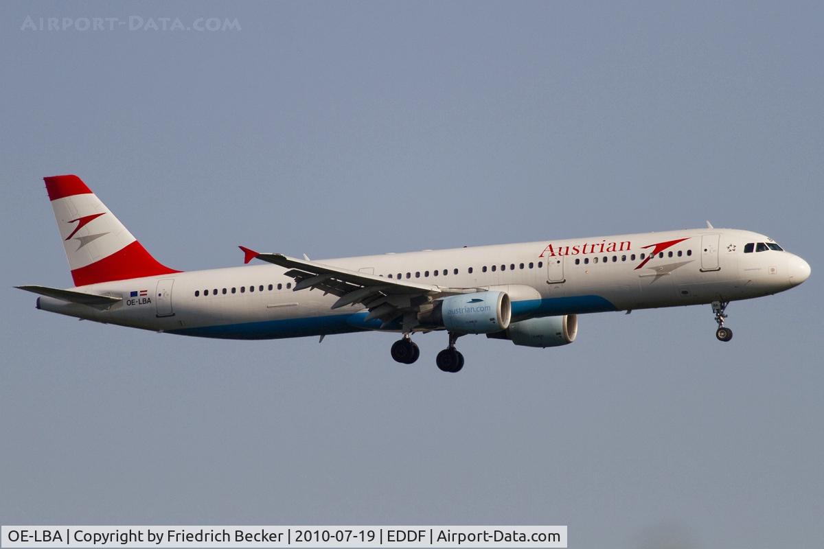 OE-LBA, 1995 Airbus A321-111 C/N 552, on final RW07R