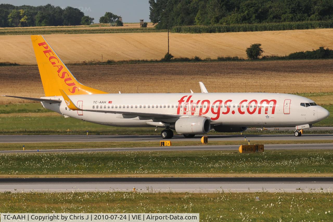TC-AAH, 2008 Boeing 737-82R C/N 35701/2496, B737-82R