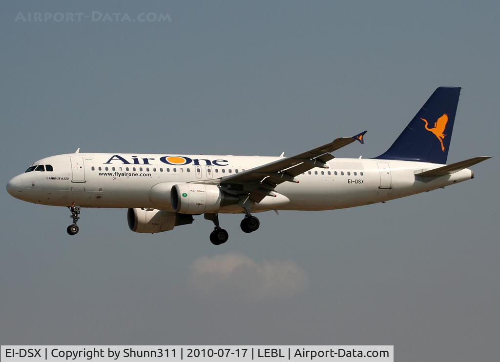 EI-DSX, 2008 Airbus A320-216 C/N 3643, Landing rwy 25R