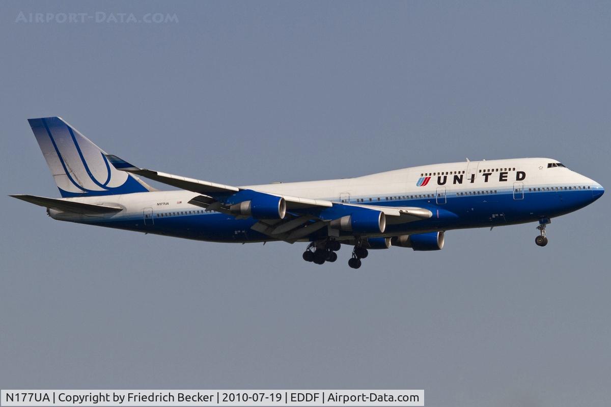 N177UA, 1990 Boeing 747-422 C/N 24384, on final RW07R