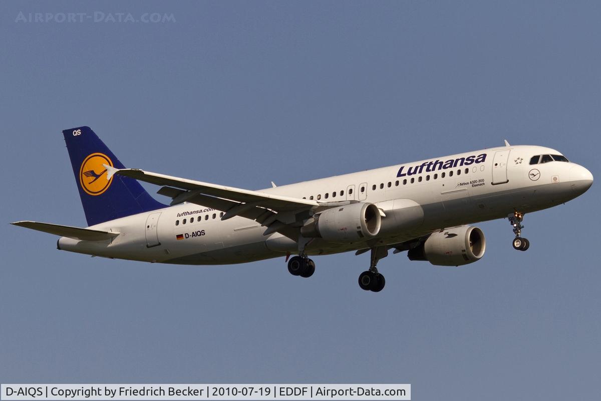 D-AIQS, 1993 Airbus A320-211 C/N 401, on final RW07R