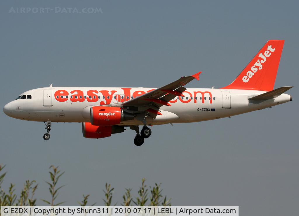 G-EZDX, 2009 Airbus A319-111 C/N 3754, Landing rwy 25R
