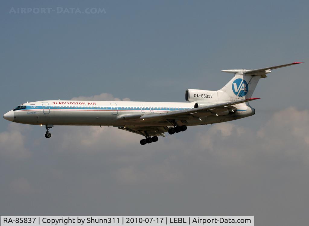 RA-85837, 1986 Tupolev Tu-154M C/N 86A724, Landing rwy 25R