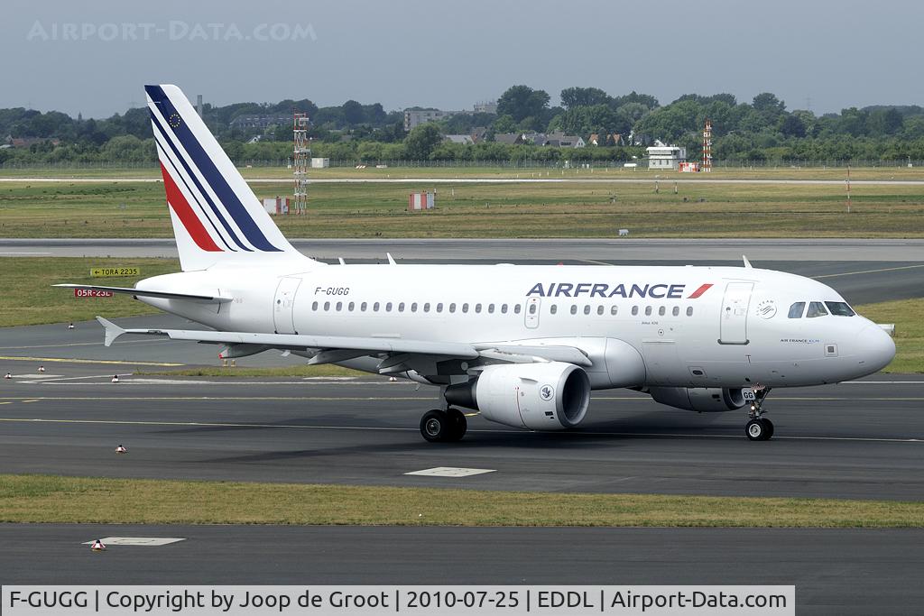 F-GUGG, 2004 Airbus A318-111 C/N 2317, spectaculair new Air France colors. Find the difference...