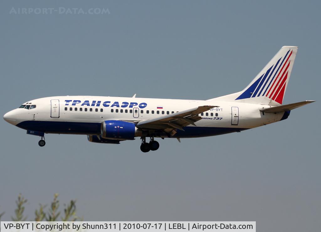 VP-BYT, 1998 Boeing 737-524 C/N 28928, Landing rwy 25R