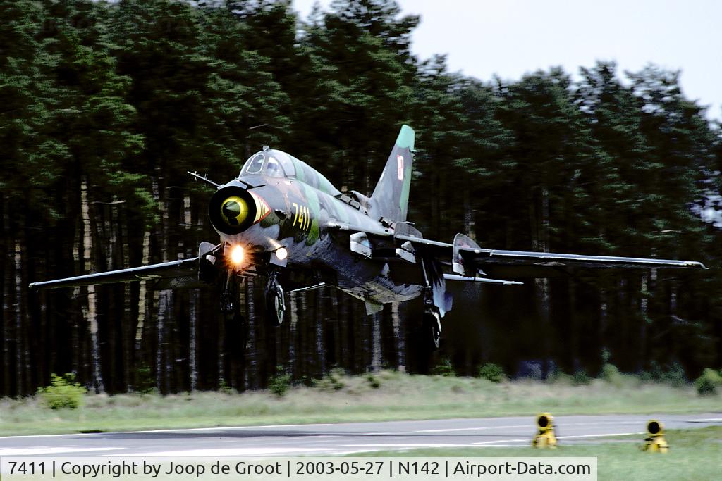7411, Sukhoi Su-22M-4 C/N 27411, To land a fast jet on a narrow highway strip between all those trees demands not just skill, but also great bravery!