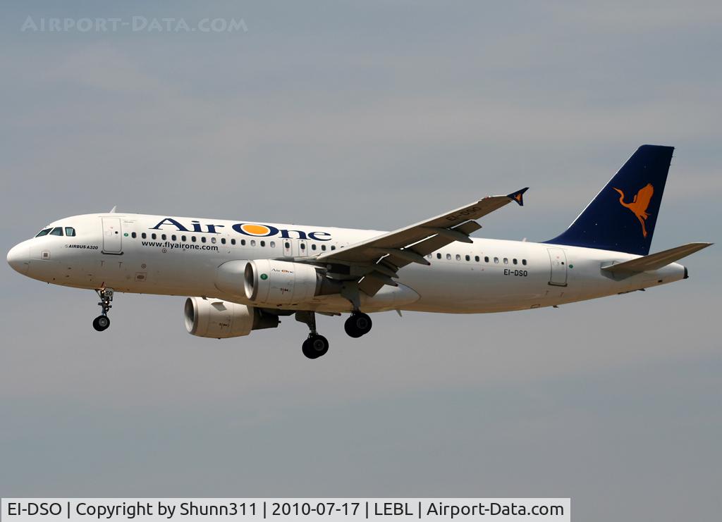 EI-DSO, 2008 Airbus A320-216 C/N 3464, Landing rwy 25R