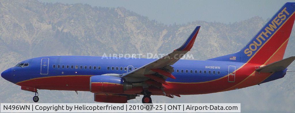 N496WN, 2004 Boeing 737-7H4 C/N 32478, On final to 26R