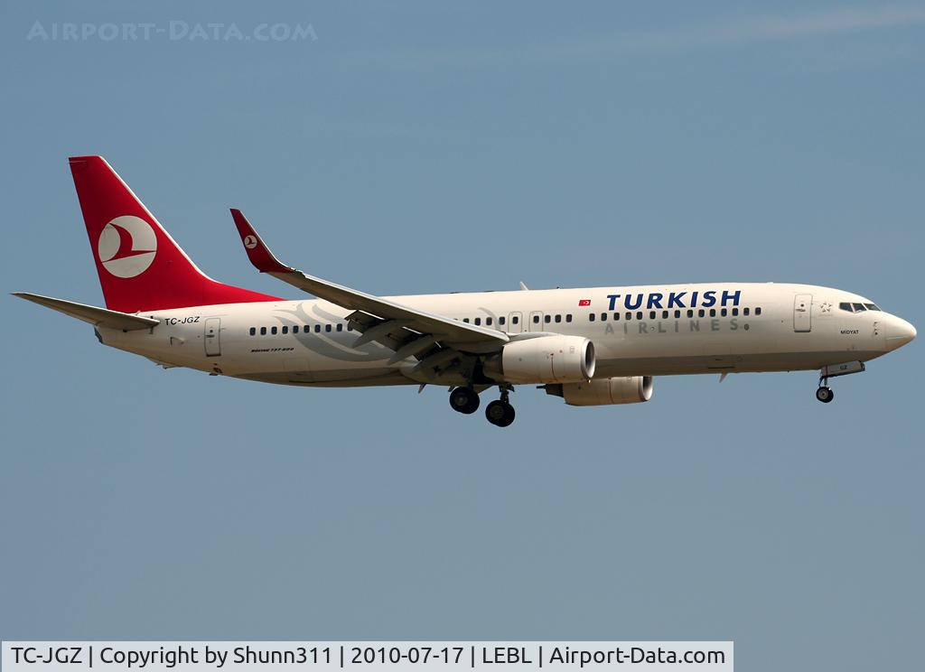 TC-JGZ, 2008 Boeing 737-8F2 C/N 35789, Landing rwy 25R