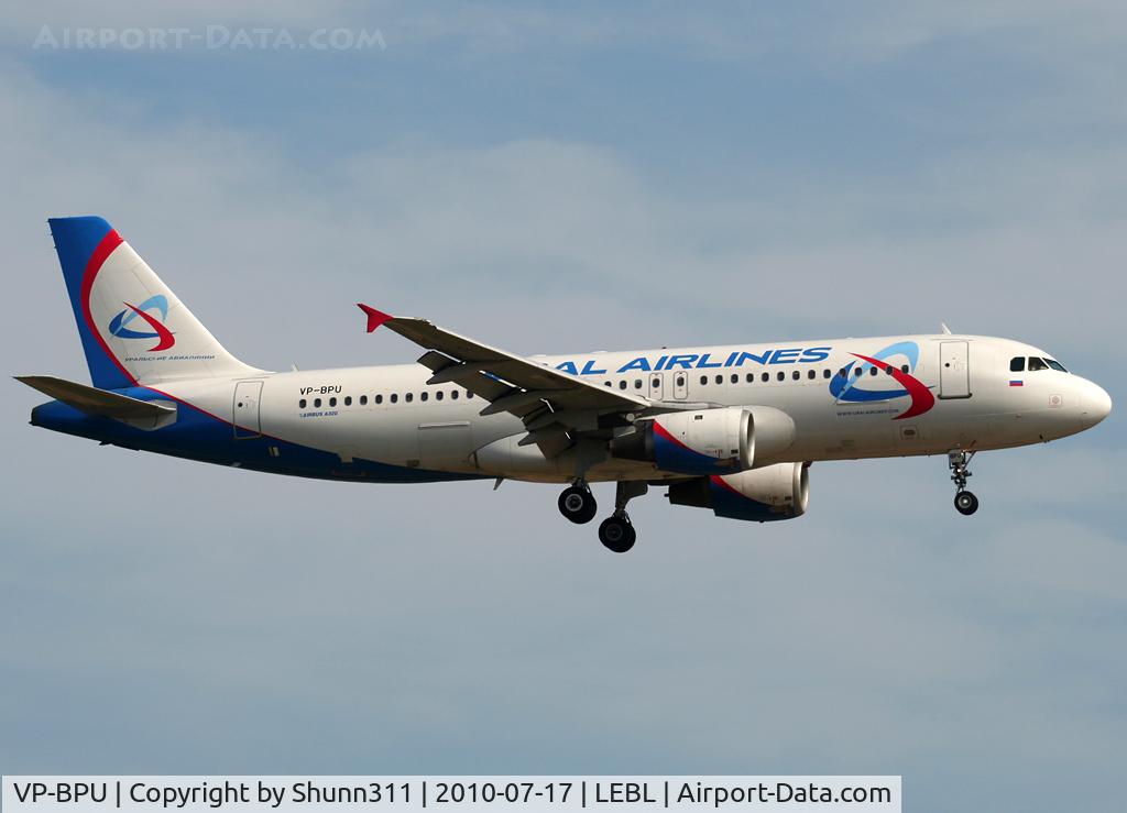 VP-BPU, 1991 Airbus A320-211 C/N 220, Landing rwy 25R
