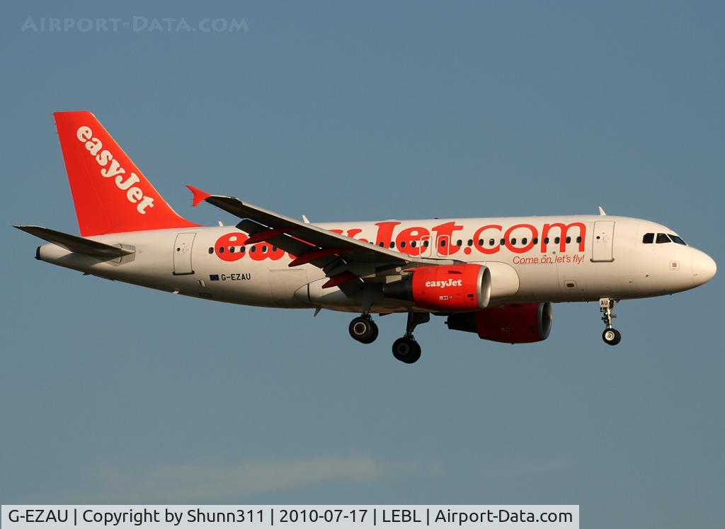 G-EZAU, 2006 Airbus A319-111 C/N 2795, Landing rwy 25R