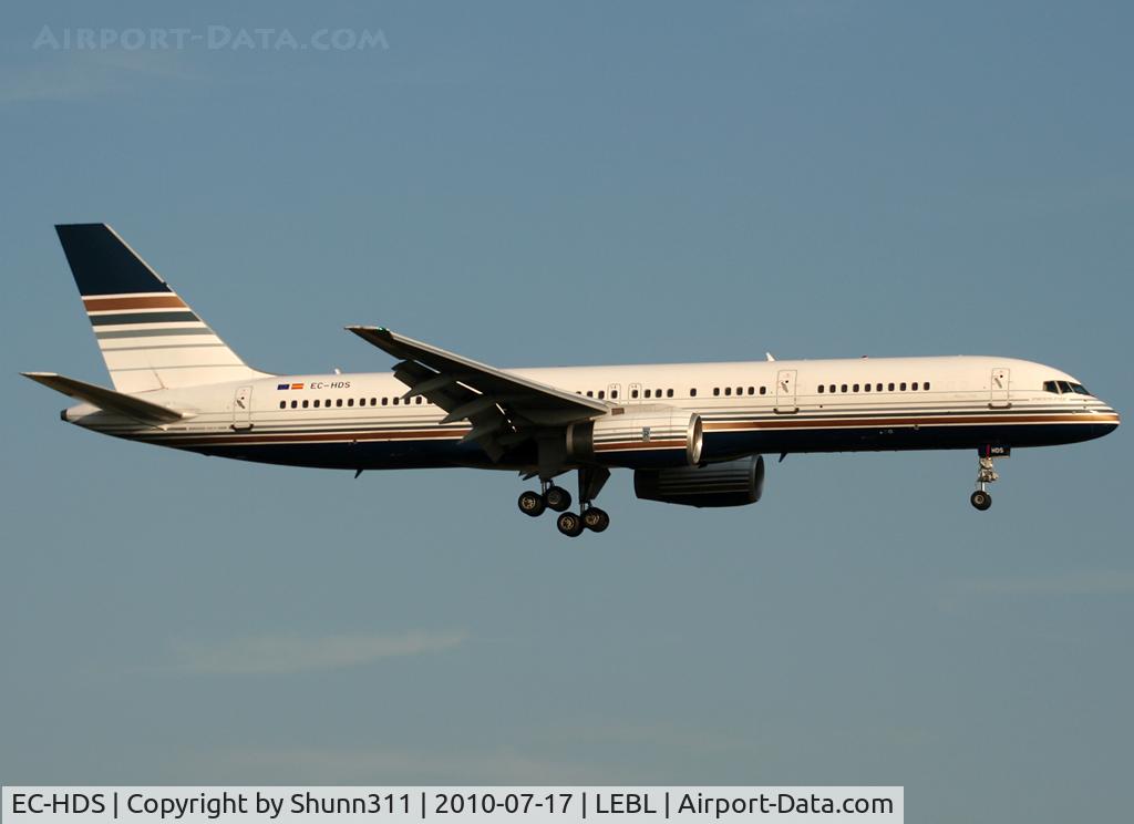 EC-HDS, 1999 Boeing 757-256 C/N 26252, Landing rwy 25R