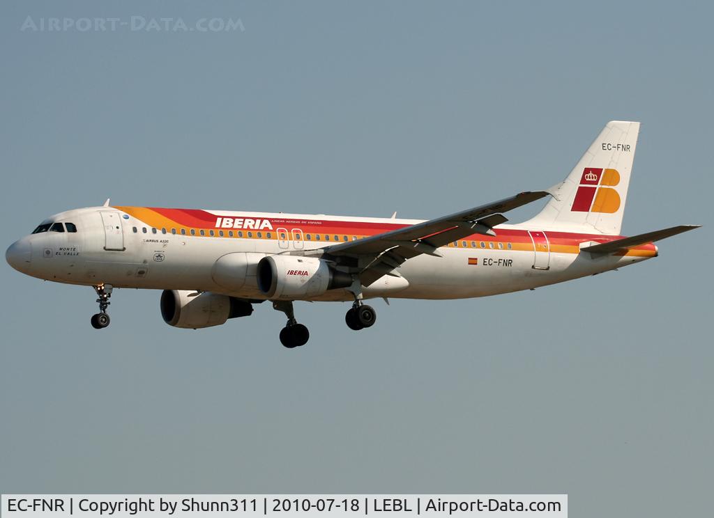 EC-FNR, 1992 Airbus A320-211 C/N 323, Landing rwy 25R