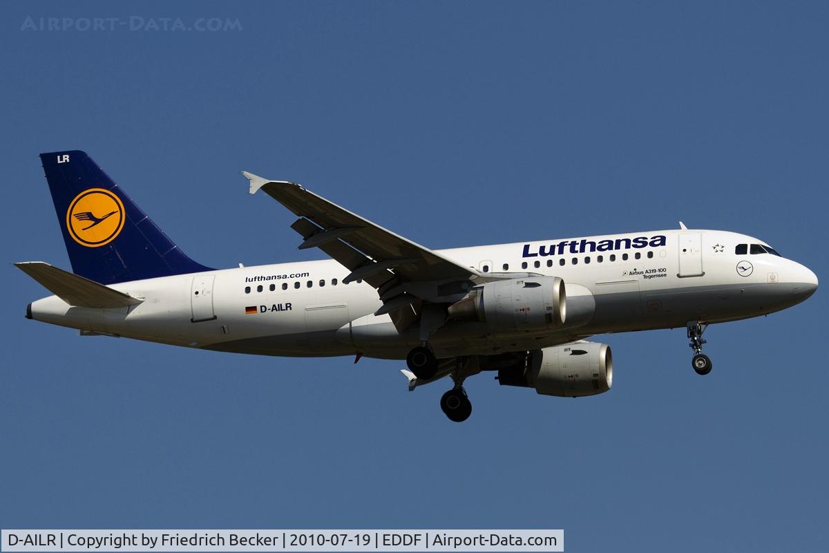 D-AILR, 1997 Airbus A319-114 C/N 723, on final RW07R