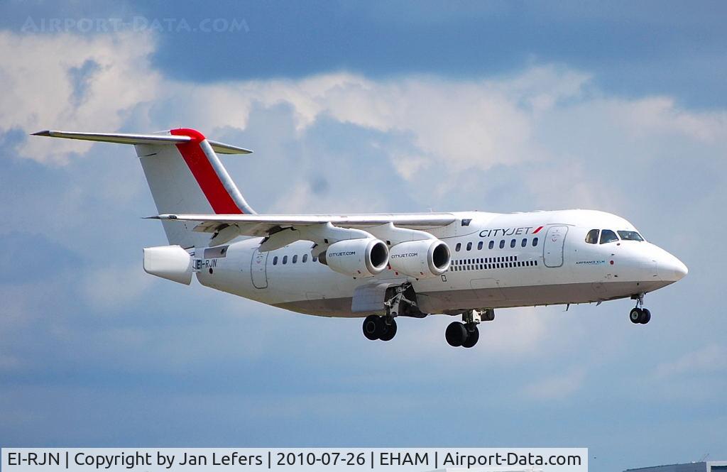EI-RJN, 1999 BAE Systems Avro 146-RJ85 C/N E.2351, Landing on Schiphol Amsterdam