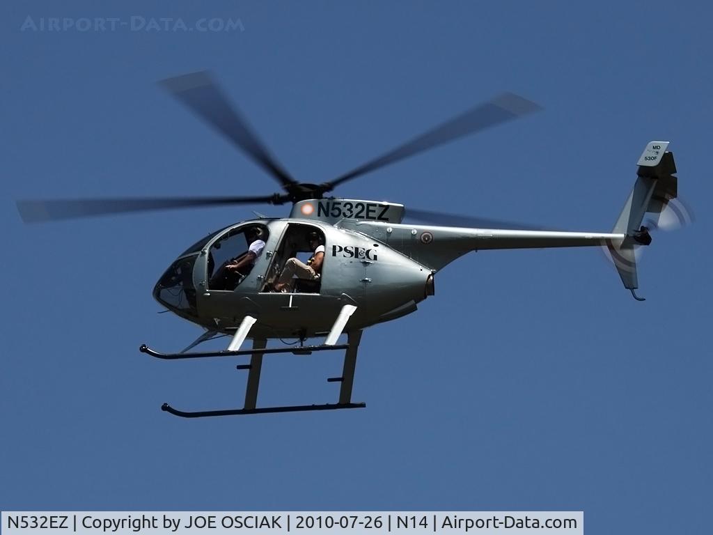 N532EZ, 2006 MD Helicopters 369FF C/N 0146FF, Arriving at the W