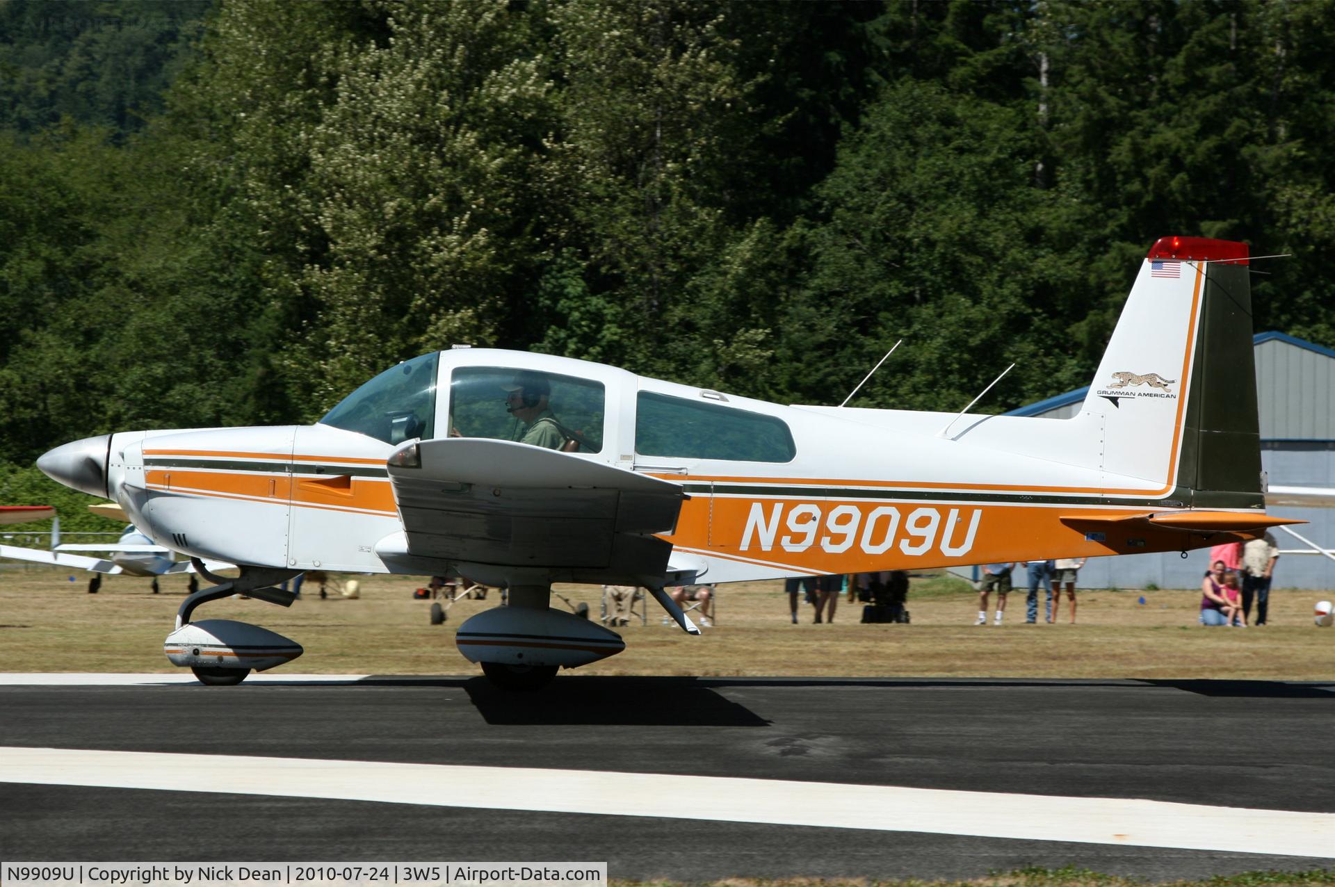 N9909U, 1977 Grumman American AA-5A Cheetah C/N AA5A0309, 3W5