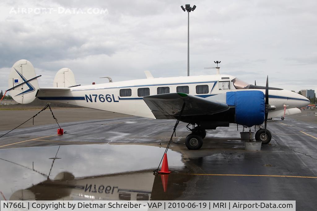N766L, 1953 Beech D18S C/N A-952, Beech 18