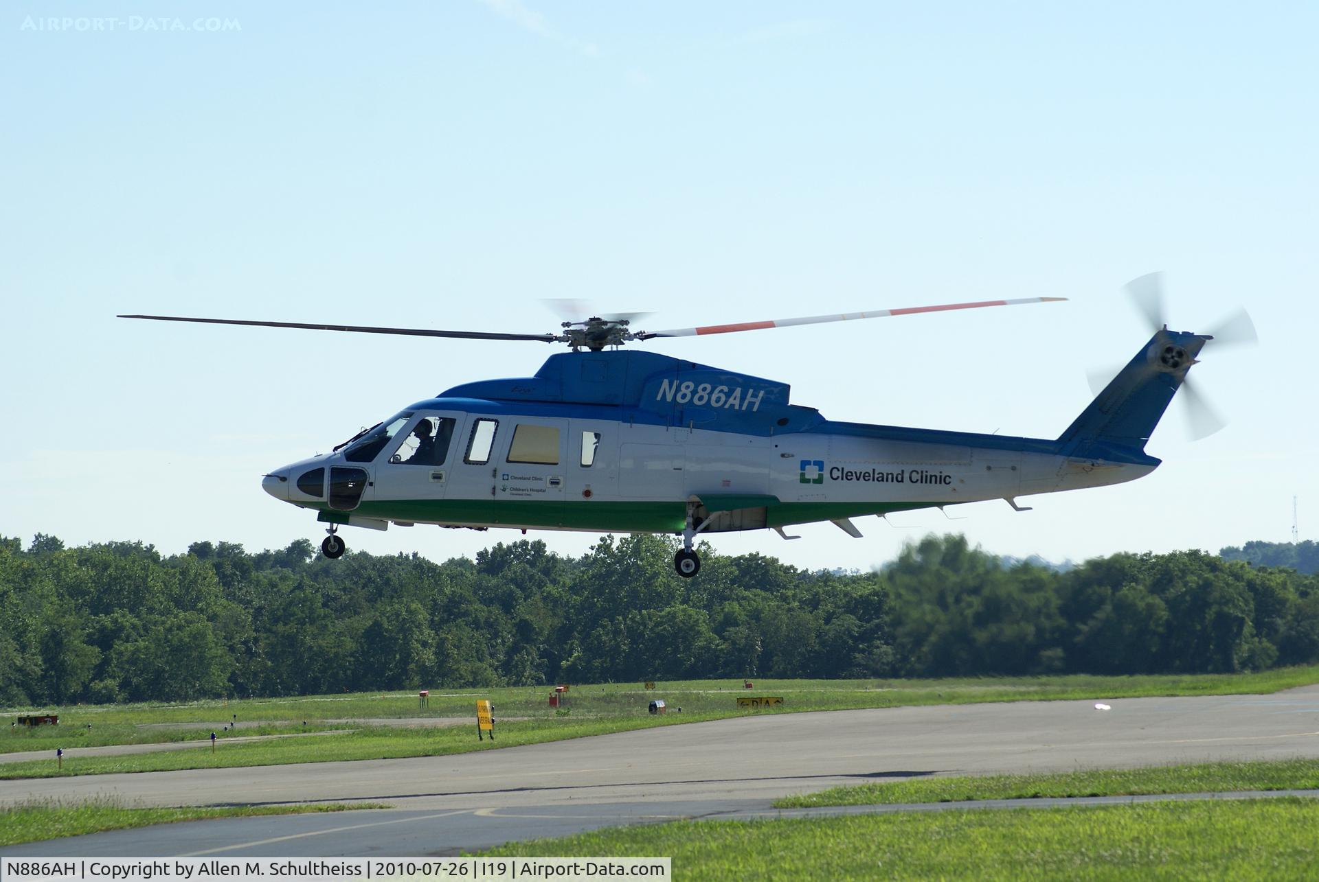 N886AH, 1981 Sikorsky S-76A C/N 760153, 1981 Sikorsky S-76A