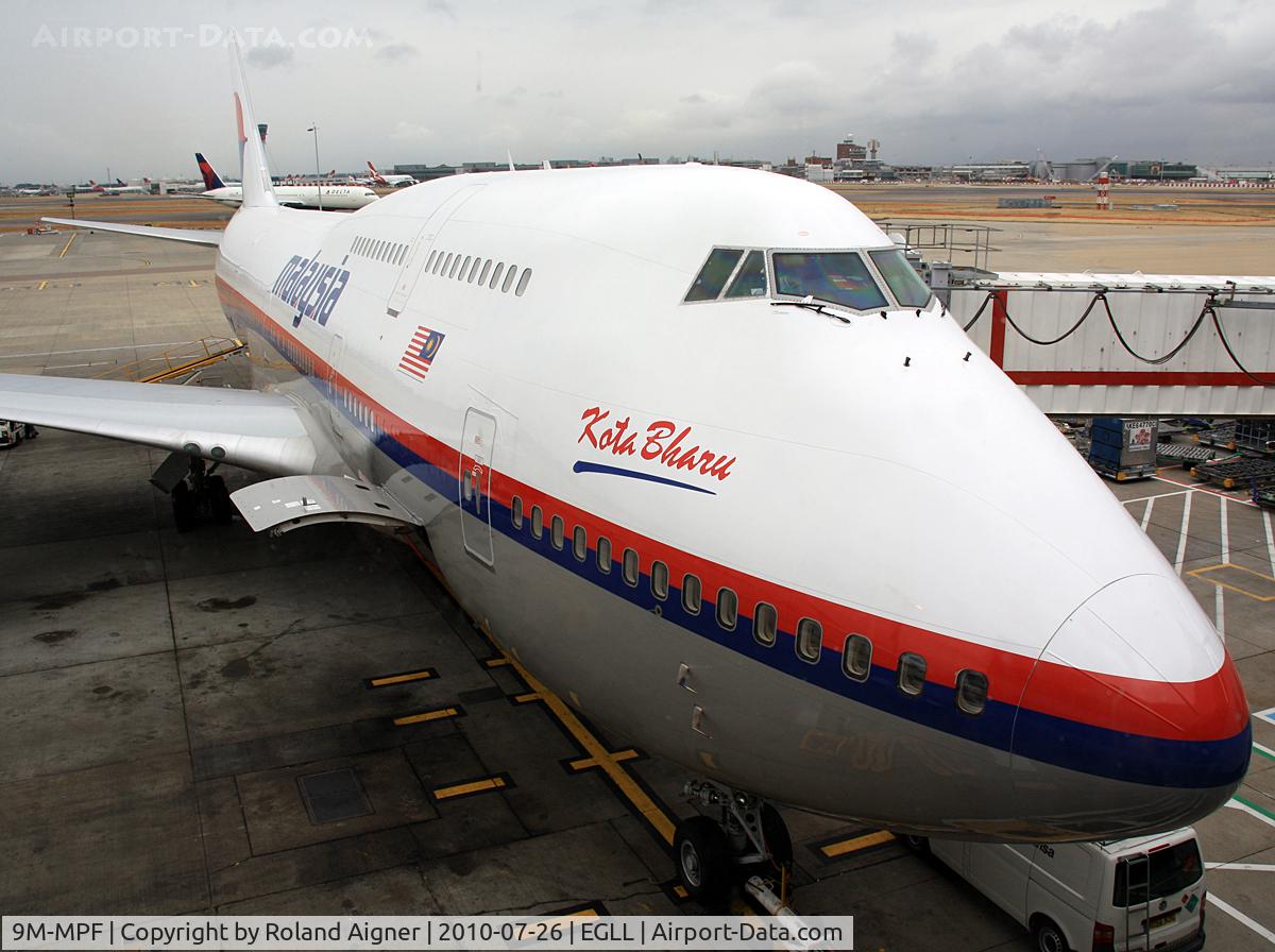 9M-MPF, 1994 Boeing 747-4H6 C/N 27043, .