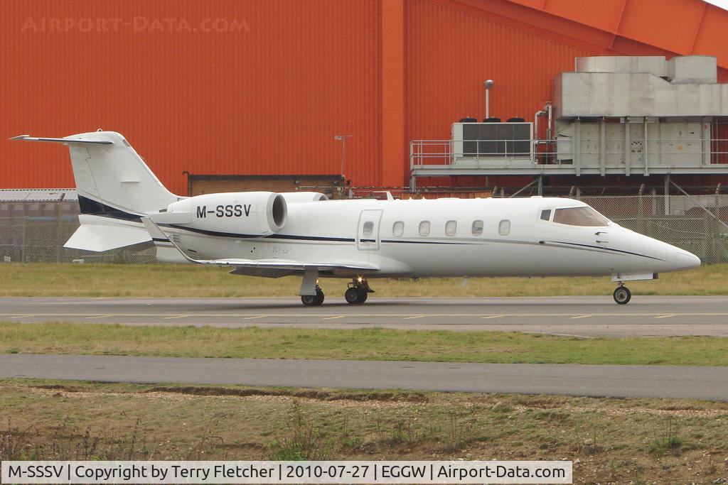 M-SSSV, Learjet 60XR C/N 60-325, Learjet 60 departs Luton