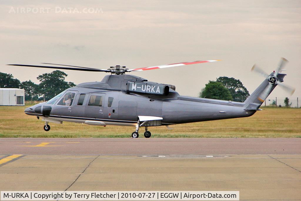 M-URKA, Sikorsky S-76B C/N 760330, Sikorsky 76B departs from Luton