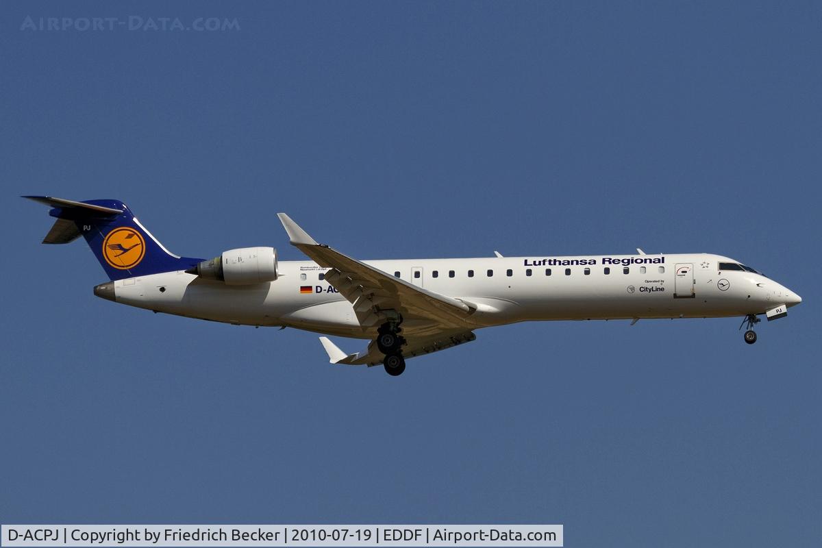 D-ACPJ, Canadair CRJ-701ER (CL-600-2C10) Regional Jet C/N 10040, on final RW07R