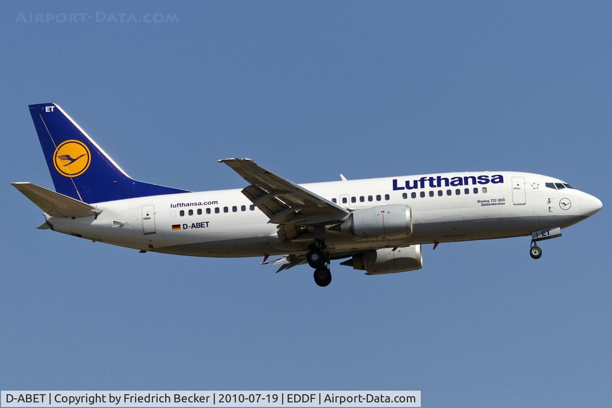 D-ABET, 1994 Boeing 737-330 C/N 27903, on final RW07R