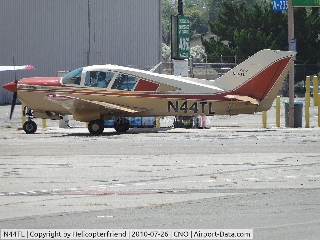 N44TL, 1979 Bellanca 17-30A Viking C/N 80-30973, Starting up after re-fueling