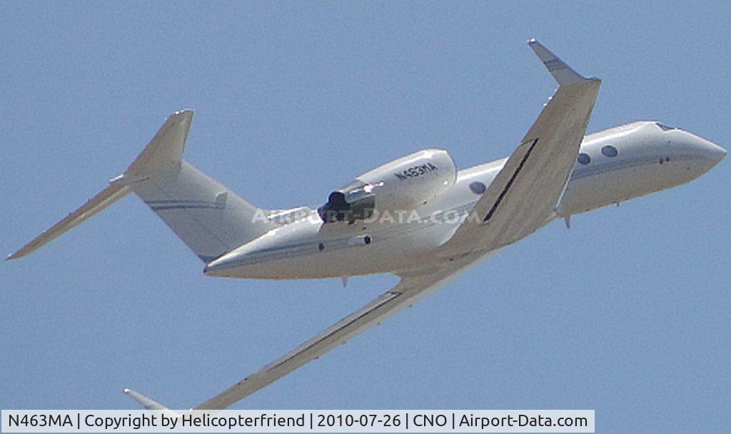 N463MA, 1989 Gulfstream Aerospace G-IV C/N 1108, Taking off from runway 26R and heading west