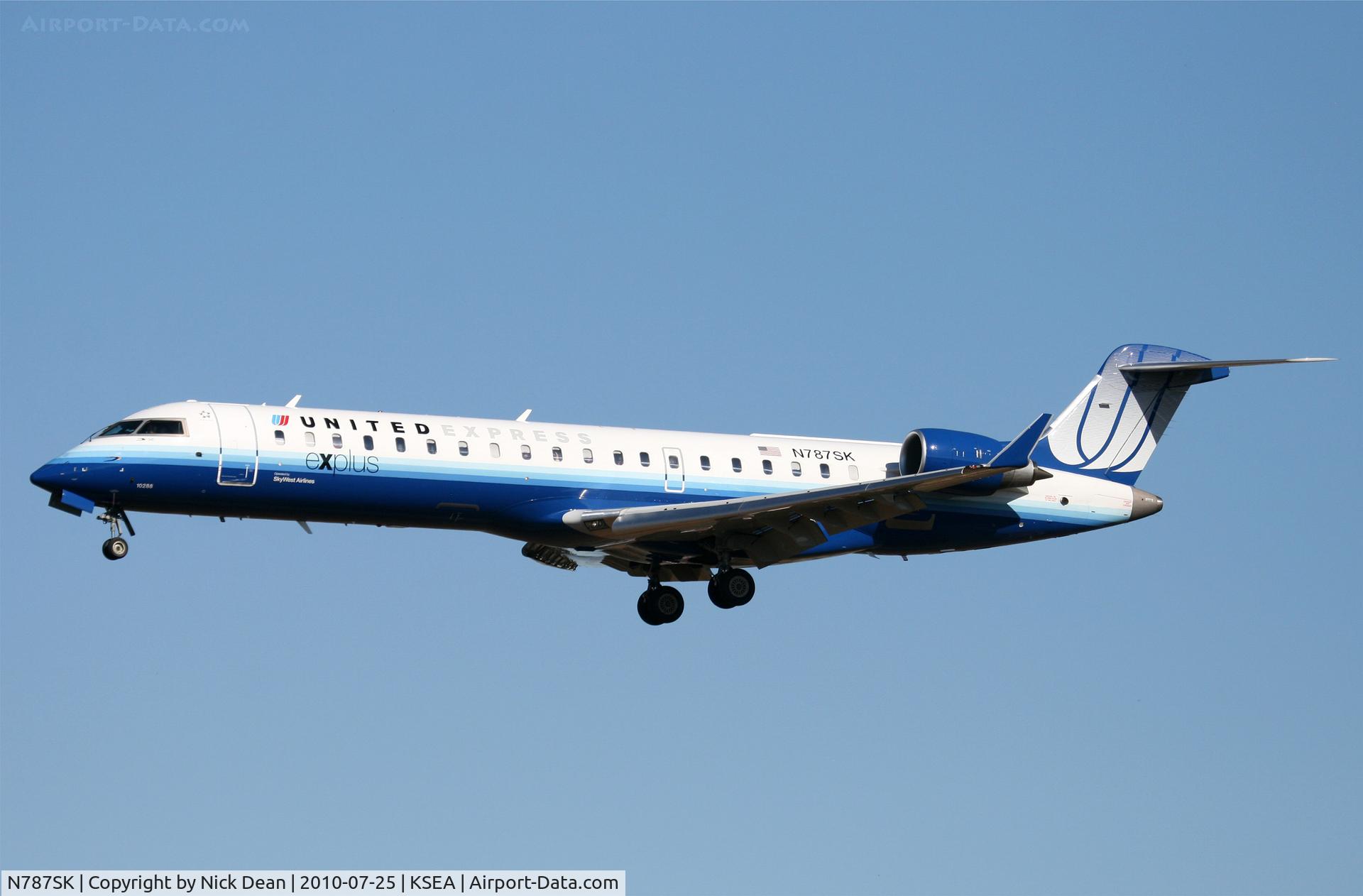 N787SK, 2009 Bombardier CRJ-700 (CL-600-2C10) Regional Jet C/N 10288, KSEA