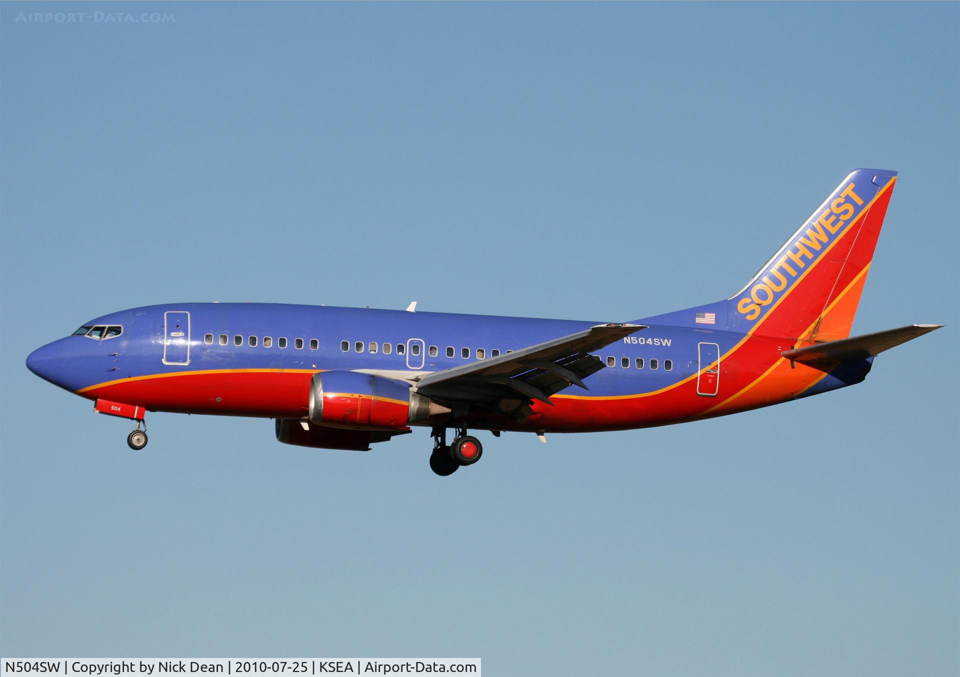 N504SW, 1990 Boeing 737-5H4 C/N 24181, KSEA
