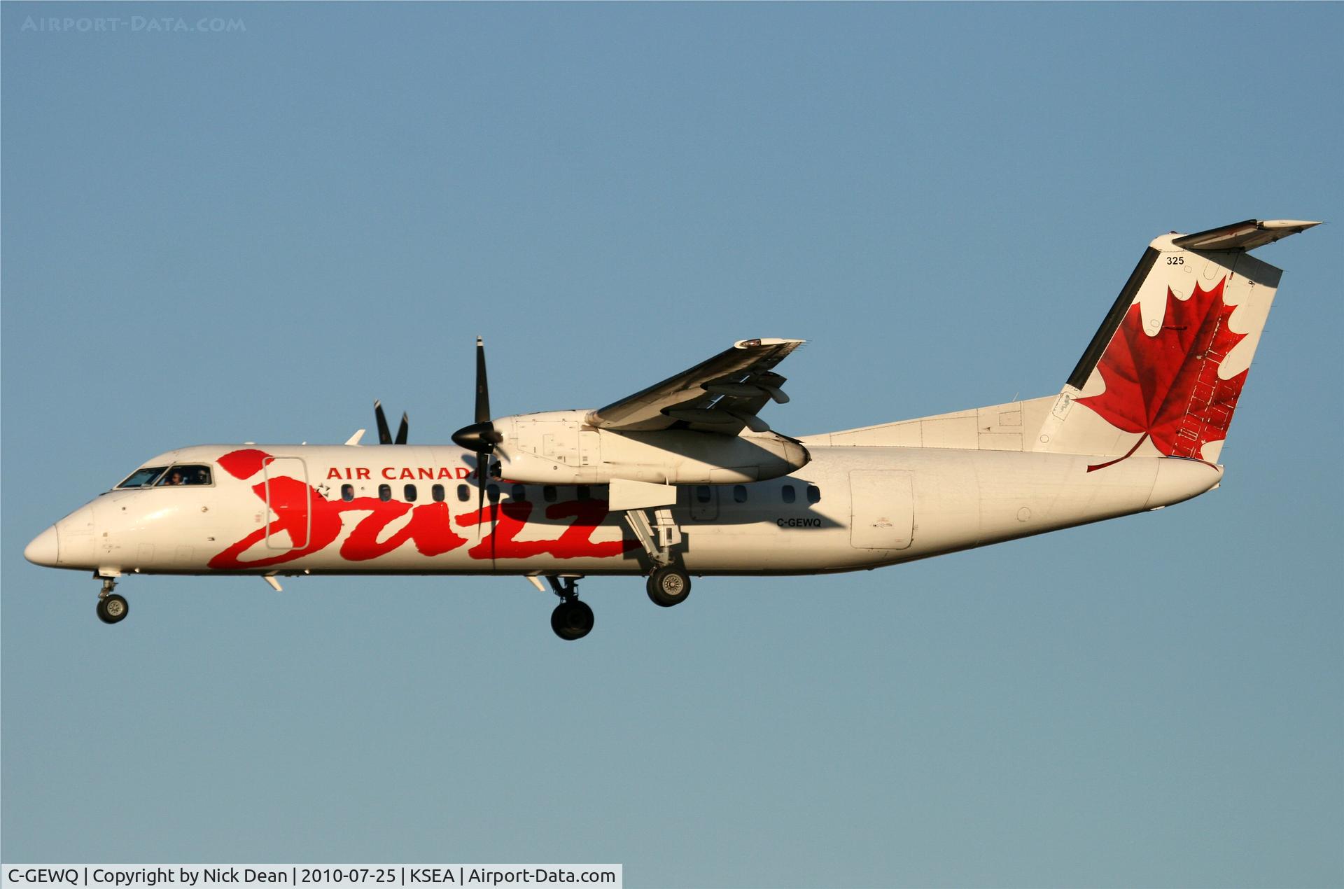 C-GEWQ, 1990 De Havilland Canada DHC-8-311 Dash 8 C/N 202, KSEA