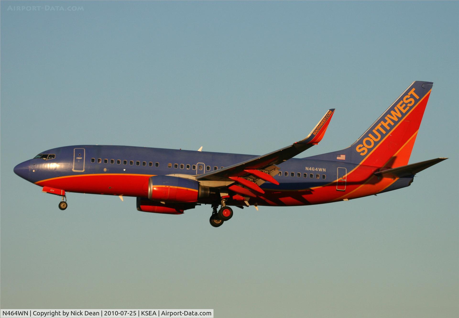 N464WN, 2004 Boeing 737-7H4 C/N 32468, KSEA