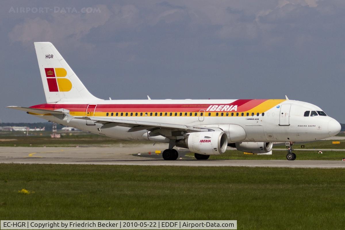 EC-HGR, 1999 Airbus A319-111 C/N 1154, line up for departure