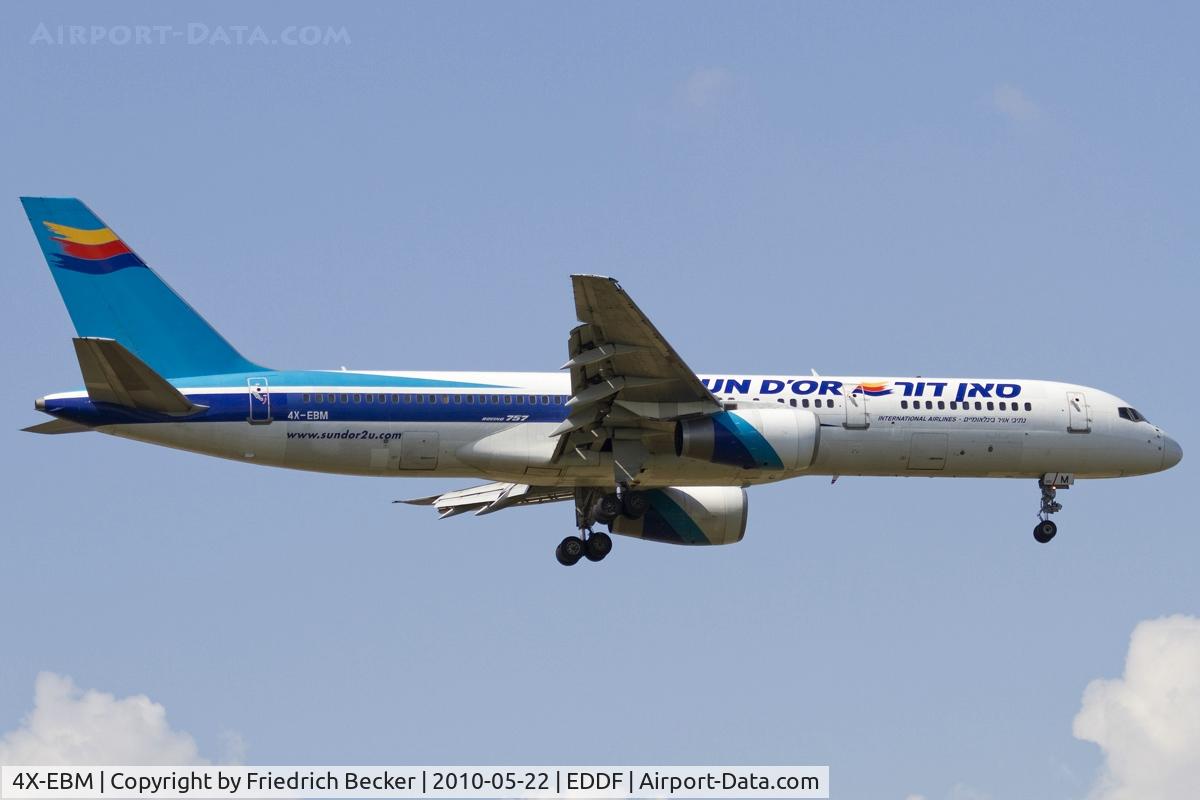 4X-EBM, 1987 Boeing 757-258 C/N 23918, on final RW07R