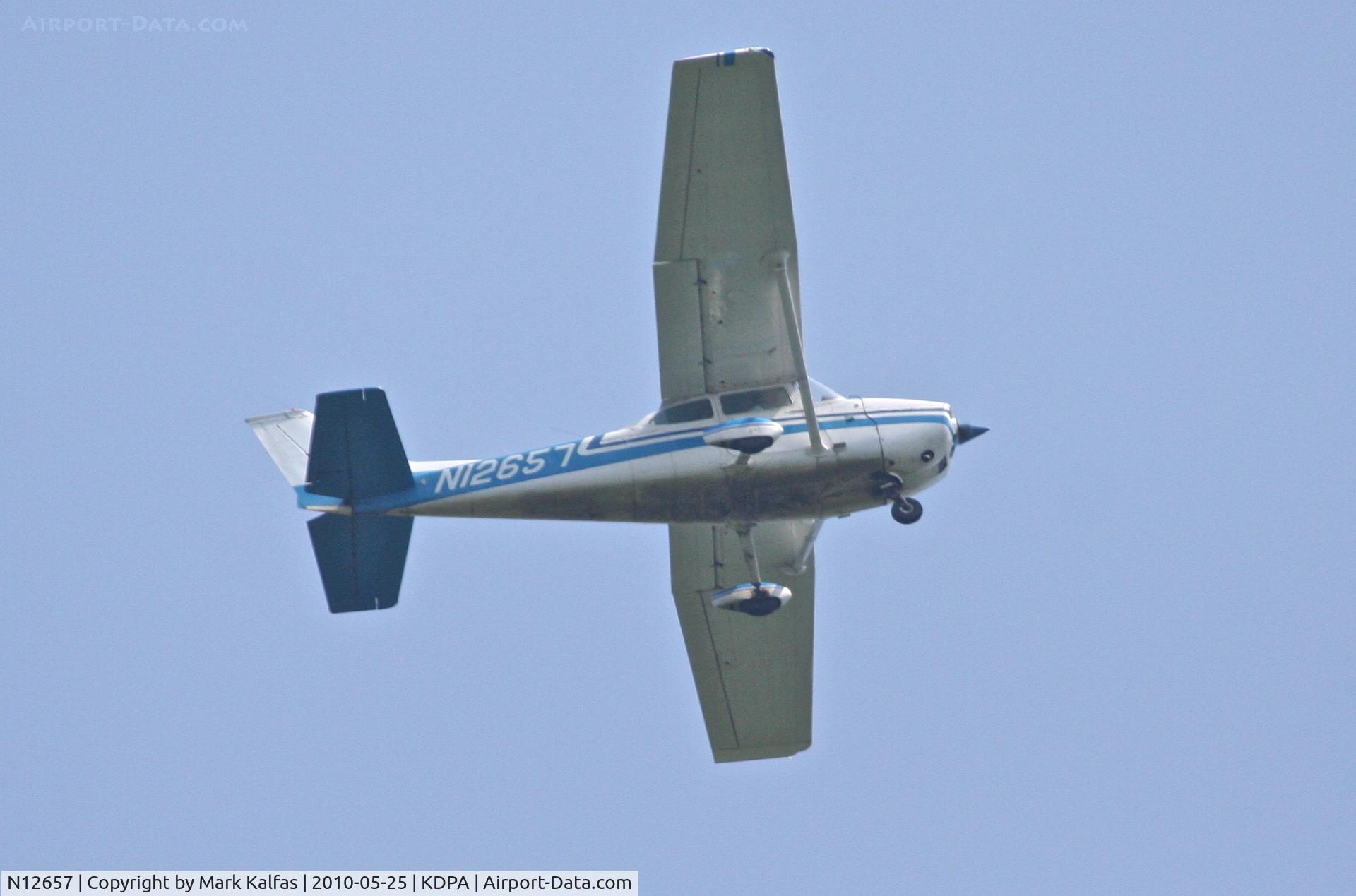 N12657, 1973 Cessna 172M C/N 17262152, FLYING W LEASING INC, Cessna 172M 2500' SE of KDPA.