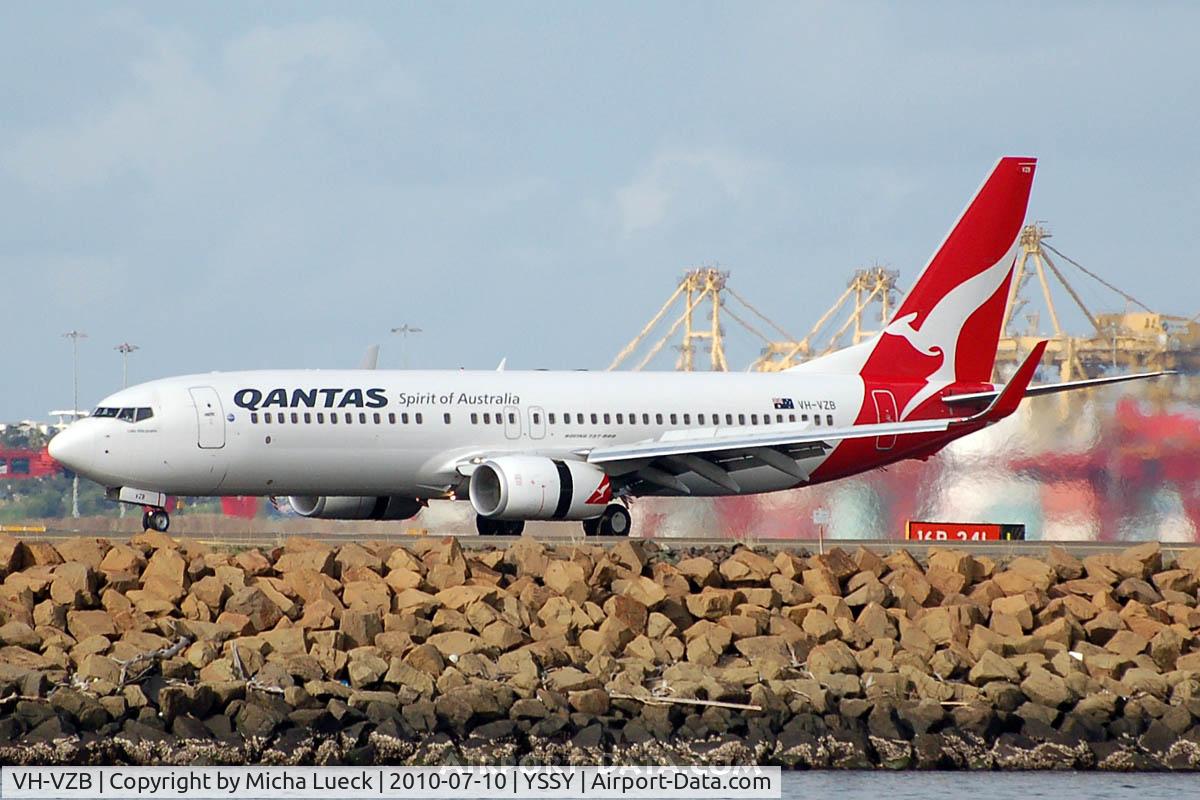VH-VZB, 2008 Boeing 737-838 C/N 34196, At Sydney