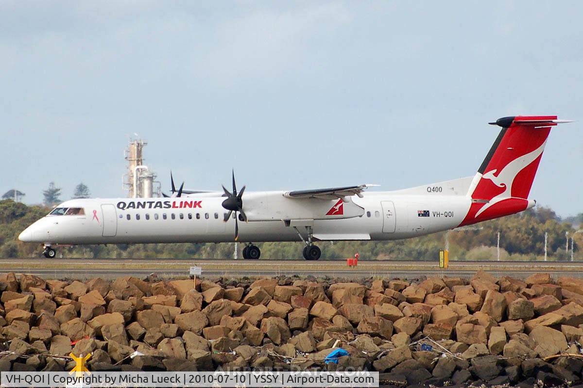VH-QOI, 2007 De Havilland Canada DHC-8-402Q Dash 8 C/N 4189, At Sydney