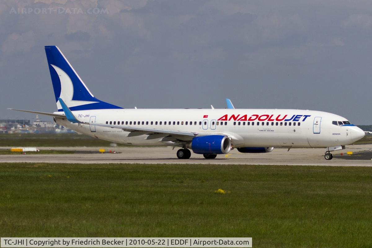 TC-JHI, 2007 Boeing 737-8FH C/N 35092, departing via RW18W