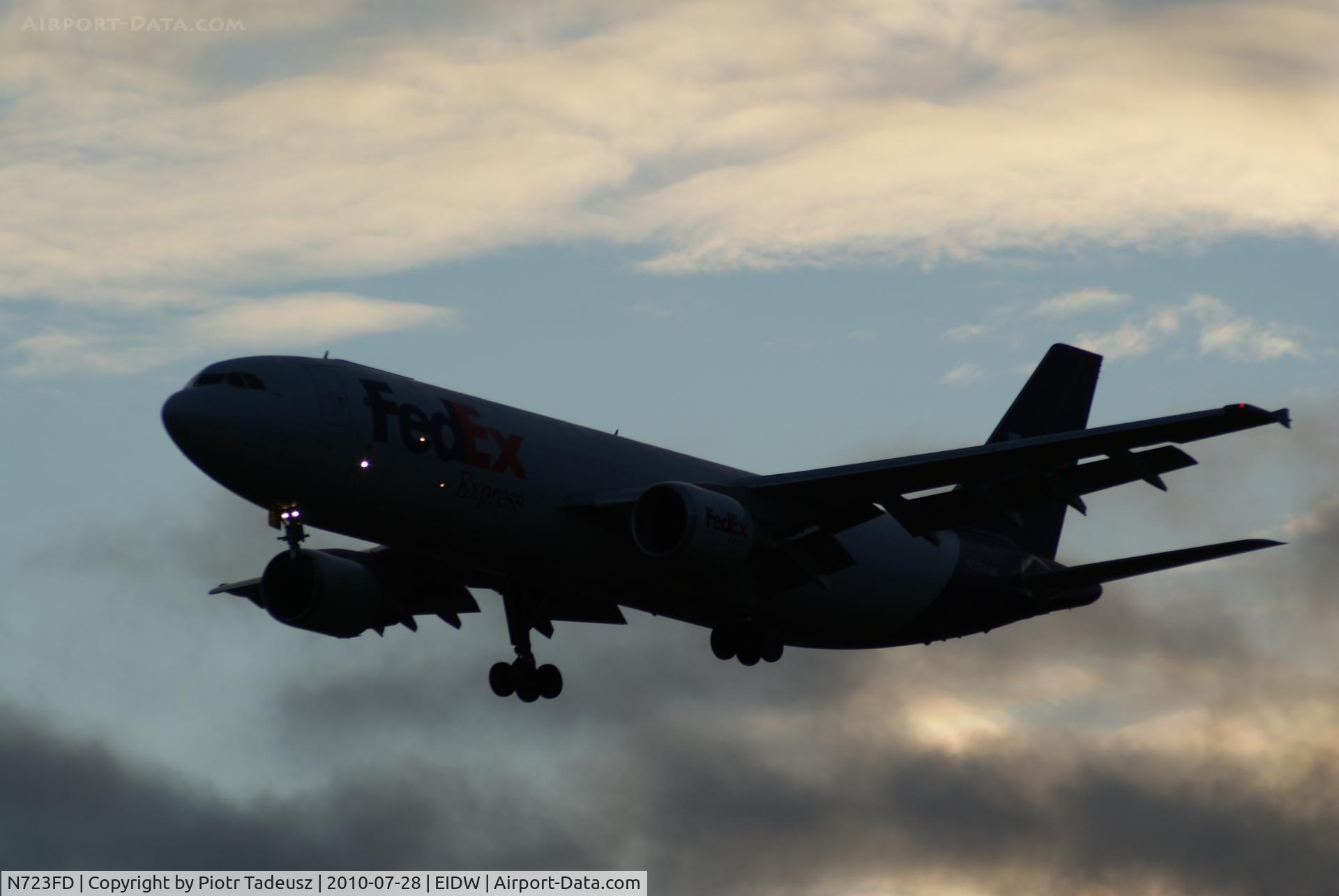 N723FD, 1990 Airbus A300B4-622R C/N 543, Dublin, early morning