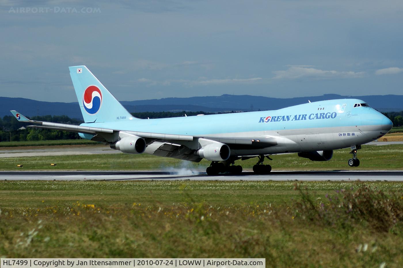 HL7499, 2004 Boeing 747-4B5F/SCD C/N 33517, Korean Air Cargo